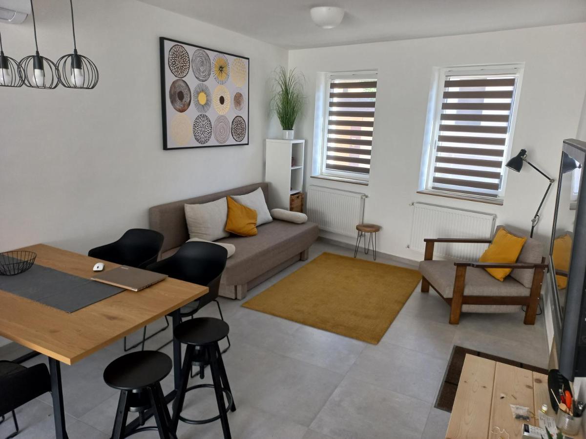 Major11 Apartman - Zsolnay Negyed Pécs Exteriör bild