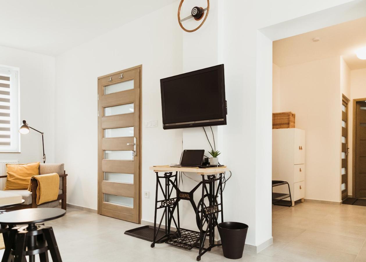 Major11 Apartman - Zsolnay Negyed Pécs Exteriör bild