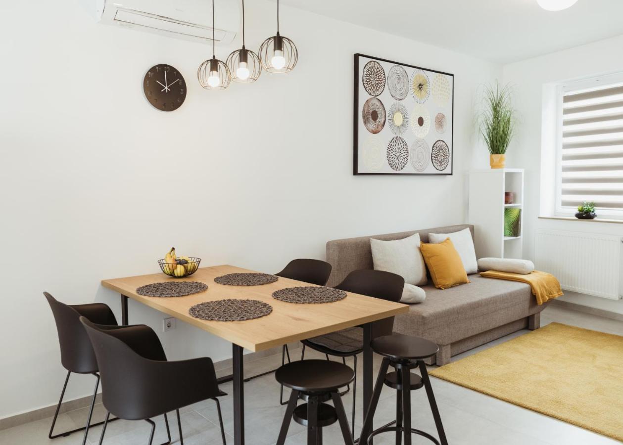 Major11 Apartman - Zsolnay Negyed Pécs Exteriör bild