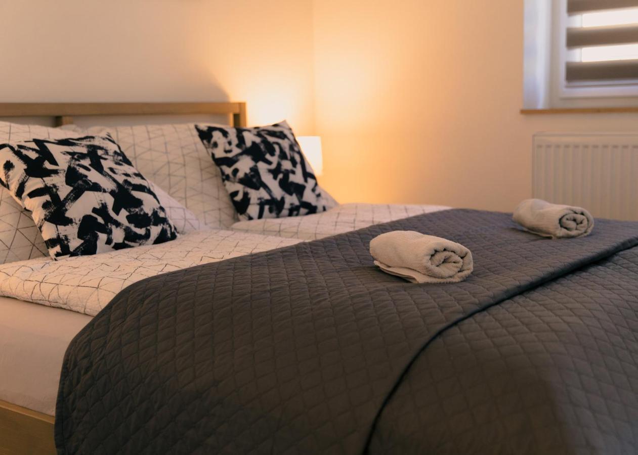 Major11 Apartman - Zsolnay Negyed Pécs Exteriör bild